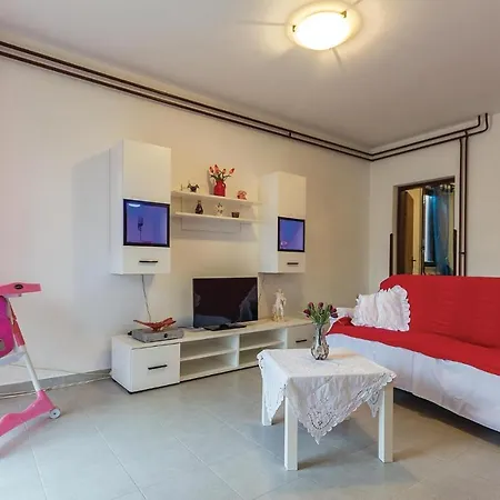 Three-bedroom In * Medulin