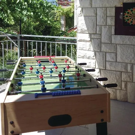 Three-bedroom In Appartement