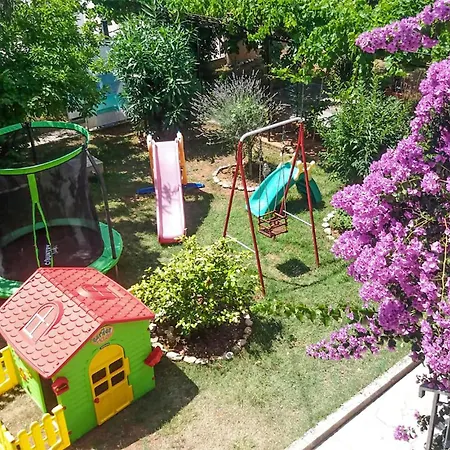 Appartement Three-bedroom In *